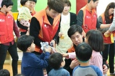 SK주식회사 C&C 신입사원 143명, 행복나눔 봉사활동 나서