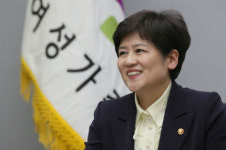여성가족부, 보여주고 찾아가는 행정