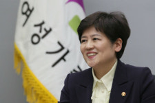 여성가족부, 보여주고 찾아가는 행정