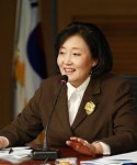박영선, 박근혜 대통령의 헌정유린 진상규명을 위한 긴급현안질의 요구