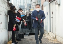 (주)피누스이앤씨, 연탄 나눔으로 사랑의 온도계 높여