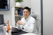 [에스엘서울병원 공봉영 원장] 어깨 통증 일으키는 대표적 질환과 원인은?