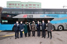 경기도의회 문경희 부의장, 남양주 사능차고지서 2층 전기버스 개통 전 현장점검 참석