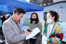 김동근 의정부시장, ECO 동오마을 축제 참석··상인들 격려