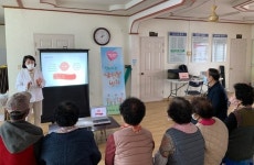 [영천시보건소]포항의료원과 협업...노인정서 찾아가는 행복병원 무료 서비스