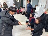 [위클리오늘] 영양군공립형지역아동센터, 경로당 위문 ... 효(孝) 몸소 실천
