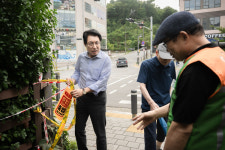 [위클리오늘] 남양주시의회, 호평동 호만천 산책로 현장방문... 안전 강화