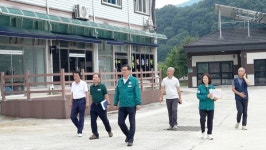 [위클리오늘] 진병영 함양군수, 마천 전통시장 둘러보며 개선방안 고민