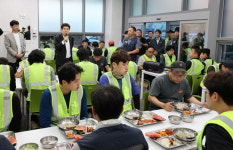 [위클리오늘] 이강덕 시장, 새벽 근무 환경관리원 격려