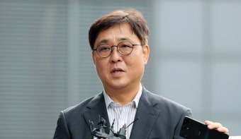 [위클리오늘]  최휘영 큰딸 네이버 美자회사 취직해 영주권...'아빠찬스' 의혹