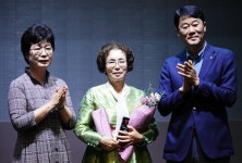 [위클리오늘] 영천시, 최초 1만 시간 자원봉사자 탄생… 이상숙 수지침봉사회장 영예