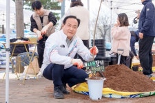 [위클리오늘] 오산시, 시민참여 오산천 단장·식목일 기념행사 개최