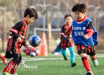 축구에 푹 빠진 아이들의 10가지 표정