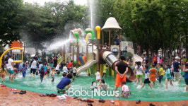 영등포구, 물놀이장서 음악과 함께 버블 쇼 개최