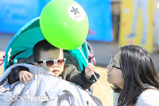 엄마, 햇살이 따가워요