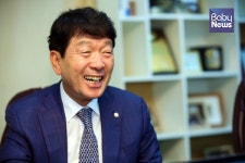 셋째 출산하면 200만 원 지원, 양육비 지원도 목표