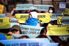 '때론 웃고, 때론 울고...' 베이비뉴스가 뽑은 올해의 사진 대표 이미지