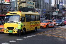 [세줄포토] 올해 마지막 날 한유총의 버스 시위