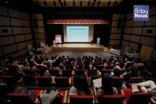 신세계의정부DKNY조윤서여성 | [화보] 질 건강부터 영유아 성교육까지, 맘스클래스 엄마들 '귀 쫑긋'