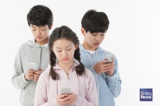 스마트폰 과의존 아이 걱정된다면, 부산에선 무료 상담