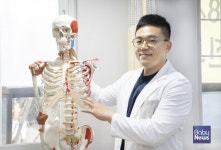 어깨, 허리, 목 아픈 근골격계 통증... 치료 미루지 말아야