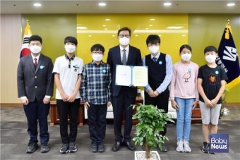 박형준 부산시장, 아동대표 7명에게 아동총회 정책결의문 전달받아