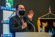 축사 전하는 (사)한국어린이집총연합회 이중규 회장