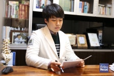 일상생활 불편하게 하는 목, 허리 통증...개선 가능할까?
