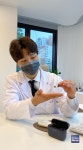 노인 난청에 보청기 선택, 청능 재활도 병행해야