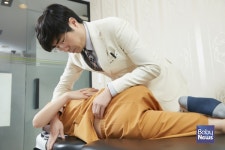 척추질환 초래하는 체형불균형... 정확한 진단과 전문 치료로 예방할 수 있어