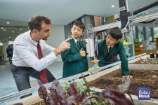 브랭섬홀 아시아(Branksome Hall Asia), 남학생 대상 전 학년 IB 기회 확대