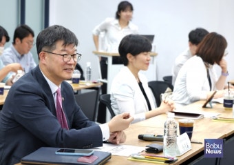 출생통보제·보호출산제 D-56, 이기일 1차관 준비상황 점검