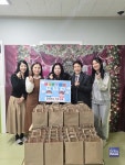 울산시 물빛 화실, 해밀어린이집 아동들에게 연말 선물 전달