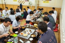 광주은행 임직원, 월 2회 인근식당 이용…지역식당과 상생