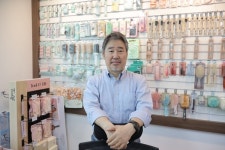 소품잡화시장 원조 한국쉬즈라인  뷰티 가전 만들어 해외시장 노크