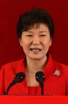朴 대통령 “내각, 경제살리기 총력전” 주문