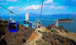 여수해상케이블카 강풍에도 끄떡 없네…관광객 인기 급상승