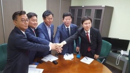 더민주 부산 국회의원 5명, 가덕신공항 유치 비대본부’발족