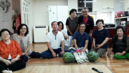 여수 둔덕동 주민자치위, 경로당에 초복음식 사랑나눔