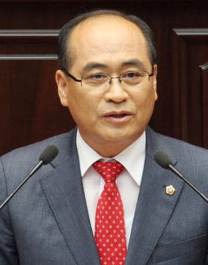박종철 의원, 비상계엄 지지 글로 논란... 지지 의도 아니었다 사과