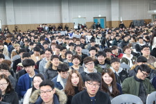 부산대, 부경대 등 부산 대학가 일제히 입학식