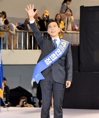 [포토] 민주당 충청경선, 안희정 ‘앞마당’ 지켜낼까?