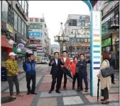 김홍섭 중구청장, 운서동 외국인 특화거리 현장 점검