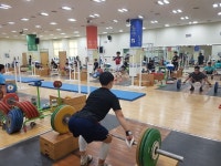 한국역도의 요람 ‘고양 장미란체육관’에 모인 역도 꿈나무들