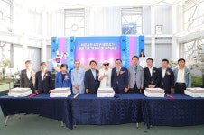 서문시장 4지구 대체상가 베네시움 개장