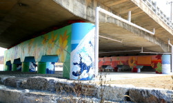 경주 알천교, 화사한 벽화로 새 단장