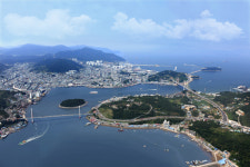 상포에 묻힌 깜깜이 여수시장 선거···후보들 과거행적 민낯에 좌불안석