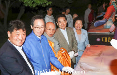 부처님의 자비가 온 누리에…