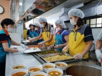 여수상공회의소, GS칼텍스 무료급식소서 봉사활동 구슬땀 