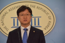 민주당 강병원 대변인 “심재철 의원, 37개부처 48만건 국가기밀 탈취” 